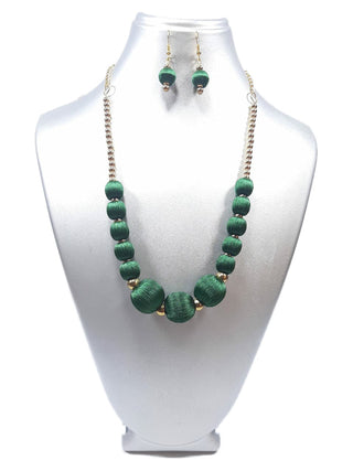 Silk thread necklace